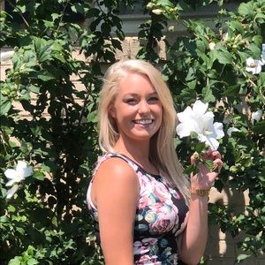 Meet your Posher, Alyssa